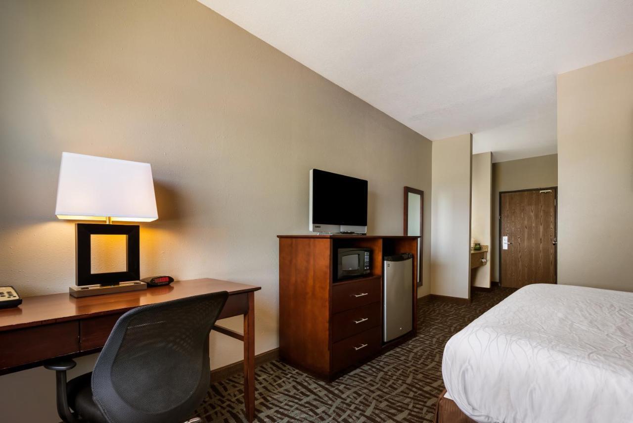 Surestay Plus Hotel By Best Western Topeka Kültér fotó