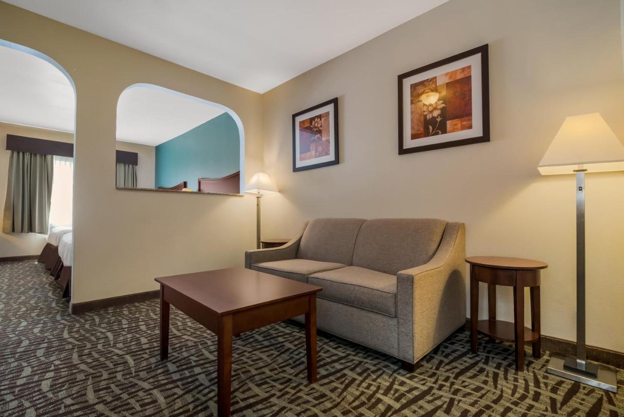 Surestay Plus Hotel By Best Western Topeka Kültér fotó