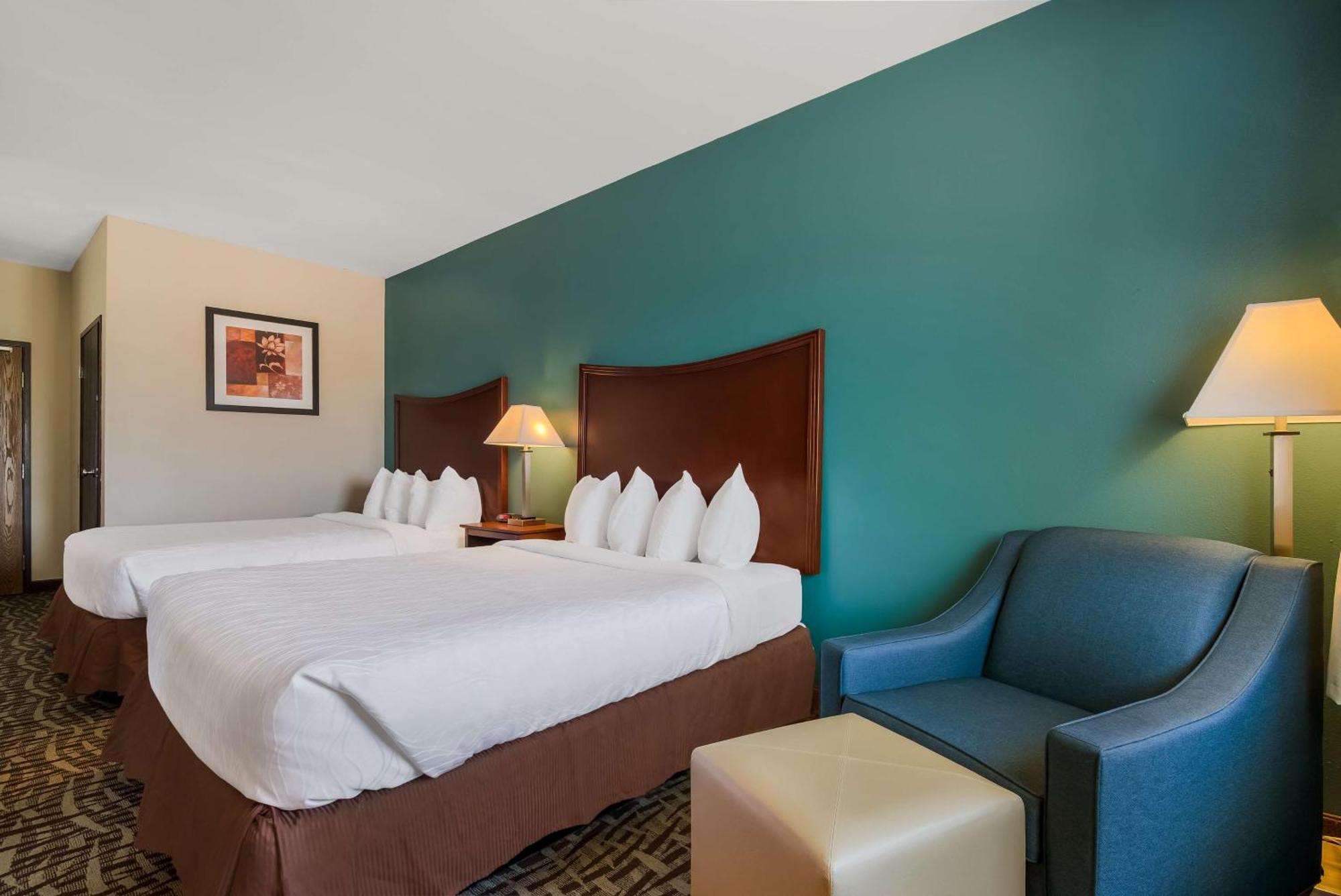 Surestay Plus Hotel By Best Western Topeka Kültér fotó