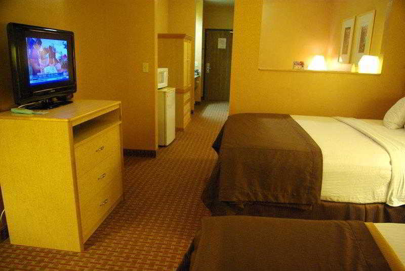 Surestay Plus Hotel By Best Western Topeka Kültér fotó
